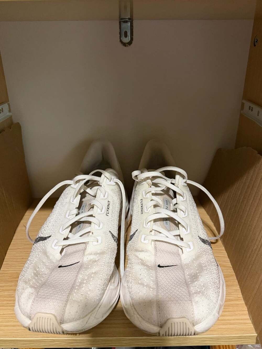 Nike Pegasus Plus Size 10.5 White ZoomX Flyknit Running Shoes